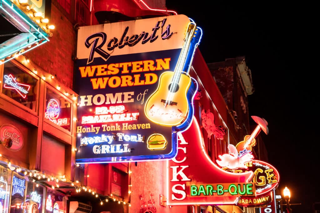 Neon sign of Robert's Western World bar in Nashville, symbolizing Global Risk Solutions' presence in the city.