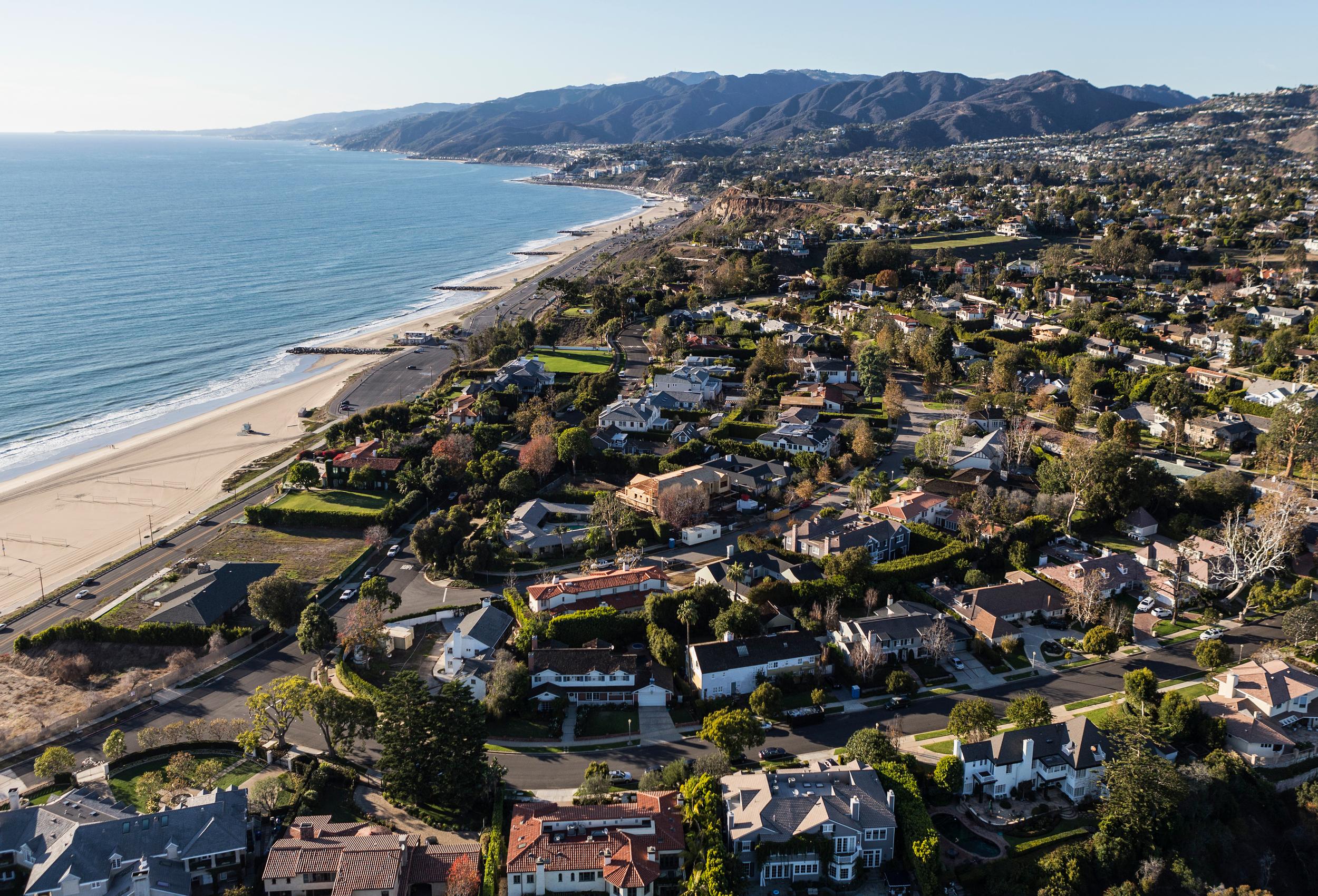 Aerial view of coastal estates protected by Brentwood and Pacific Palisades security services.